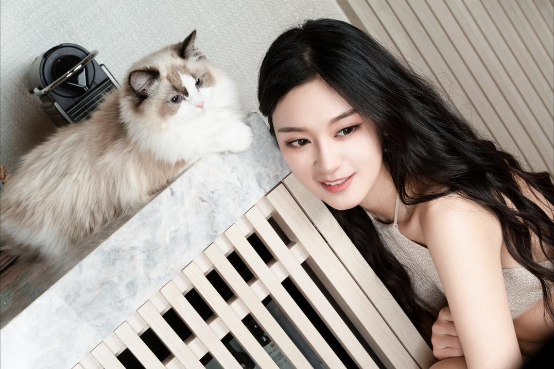 国铁集团：铁路暑运旅客发送量突破两亿人次